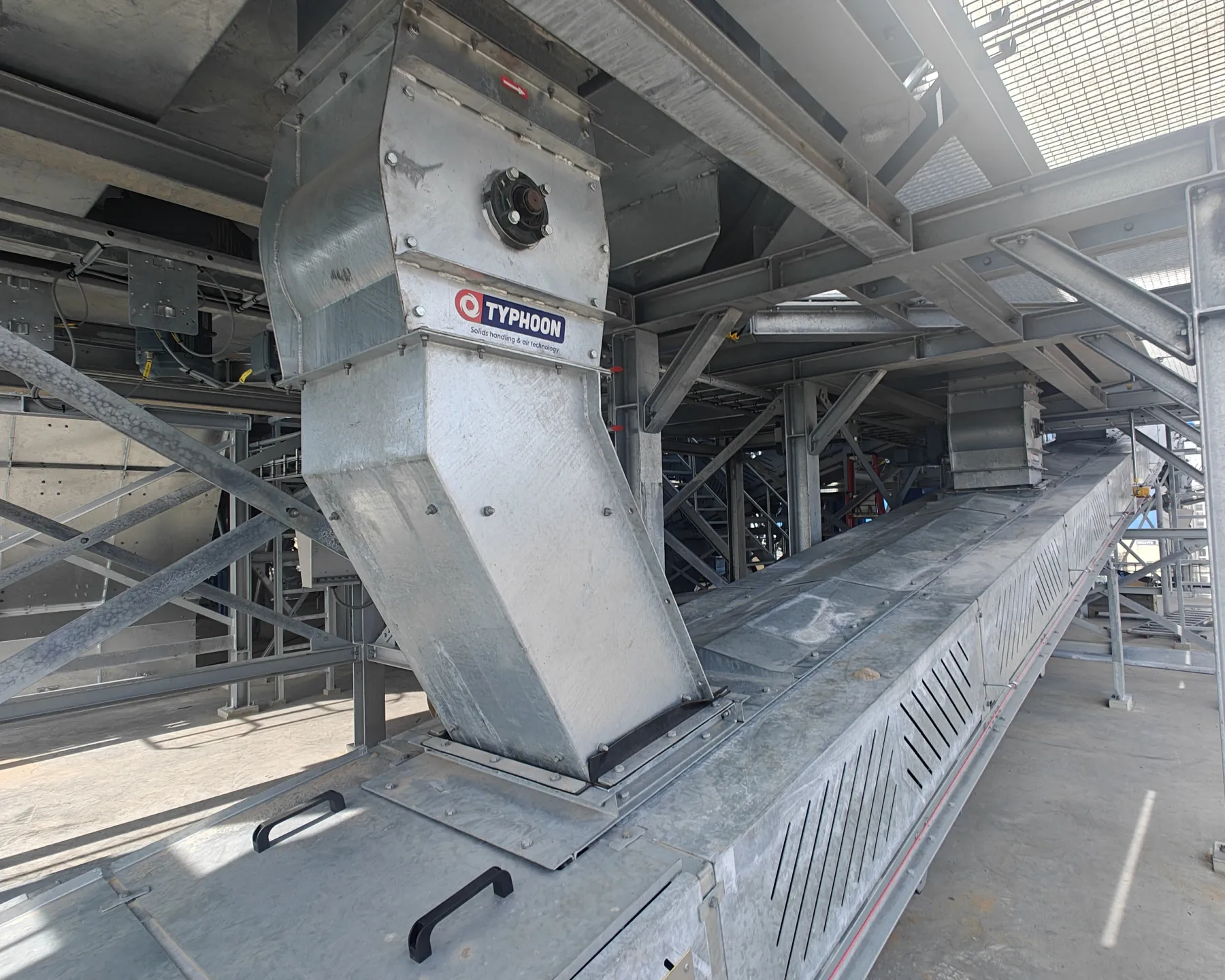 Rotaryvalve on conveyor